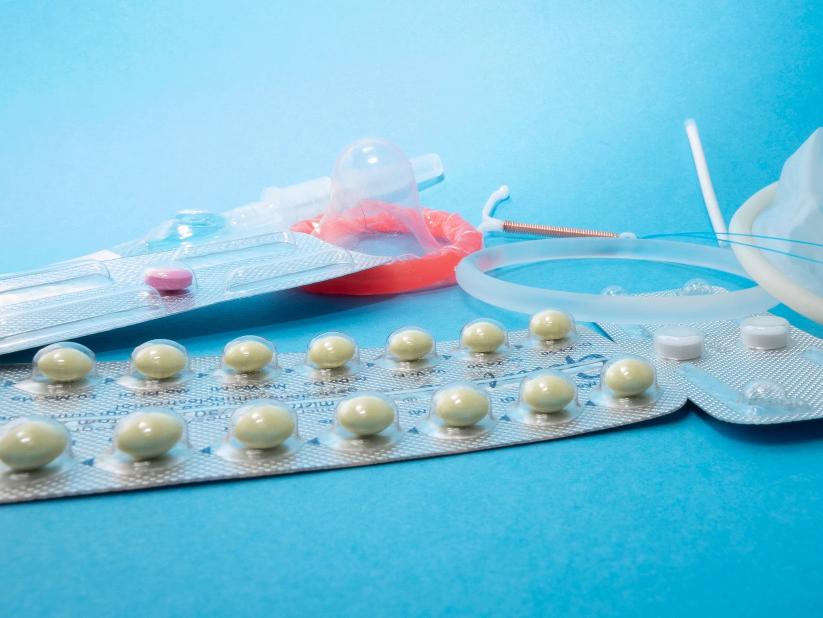 Prezervatyvai, kontraceptinės tabletės ir kitos kontraceptinės priemonės